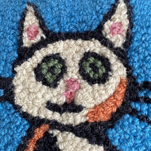 Wool Velvet Handmade Vintage Cat Pillow - Picture 9 of 12